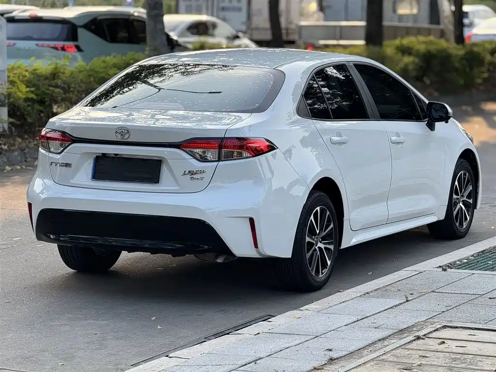 Toyota Levin 2023 185T CVT Luxury фото 4
