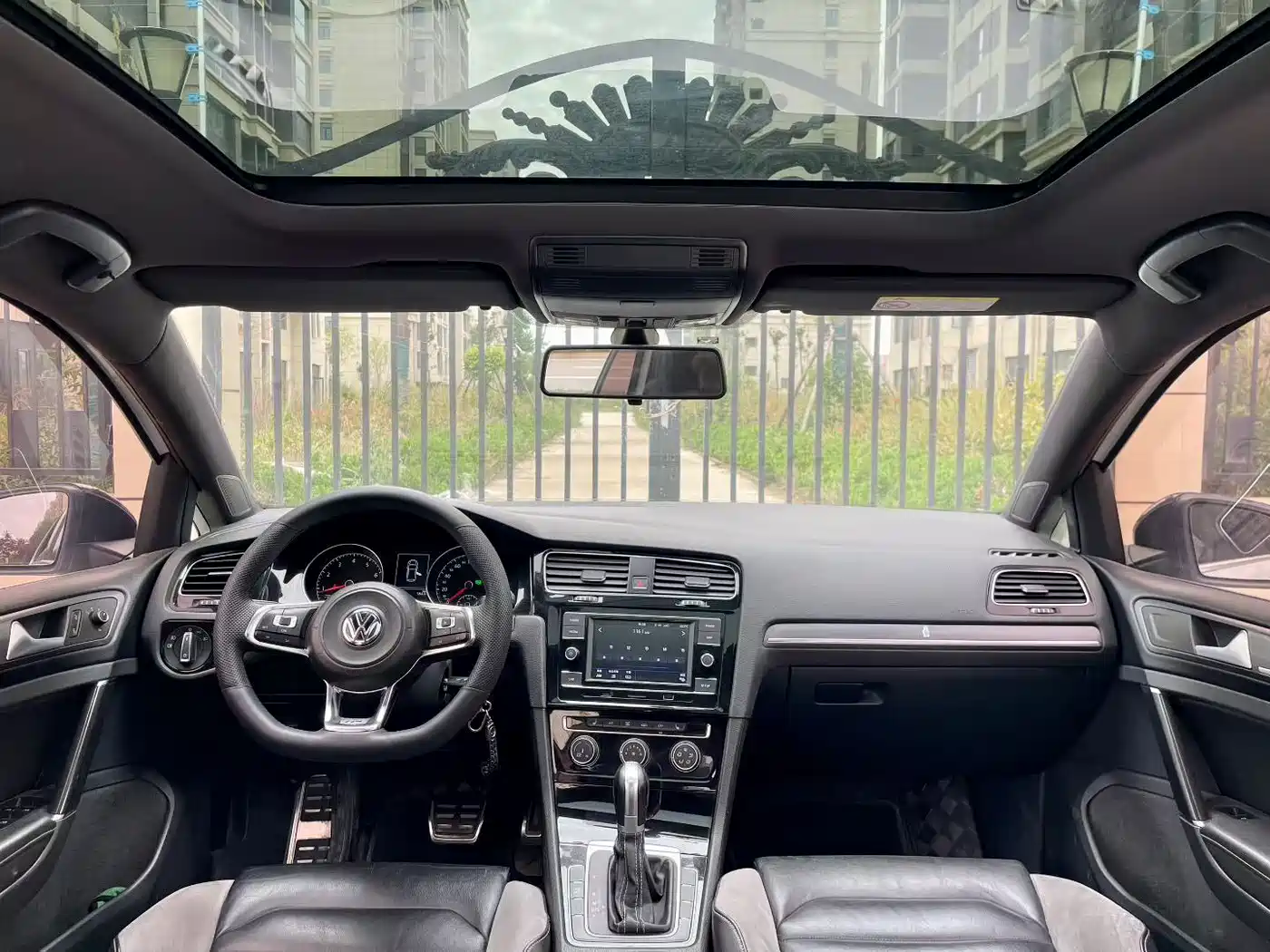 Volkswagen Golf 2016 1.4TSI Automatic R-Line фото 5