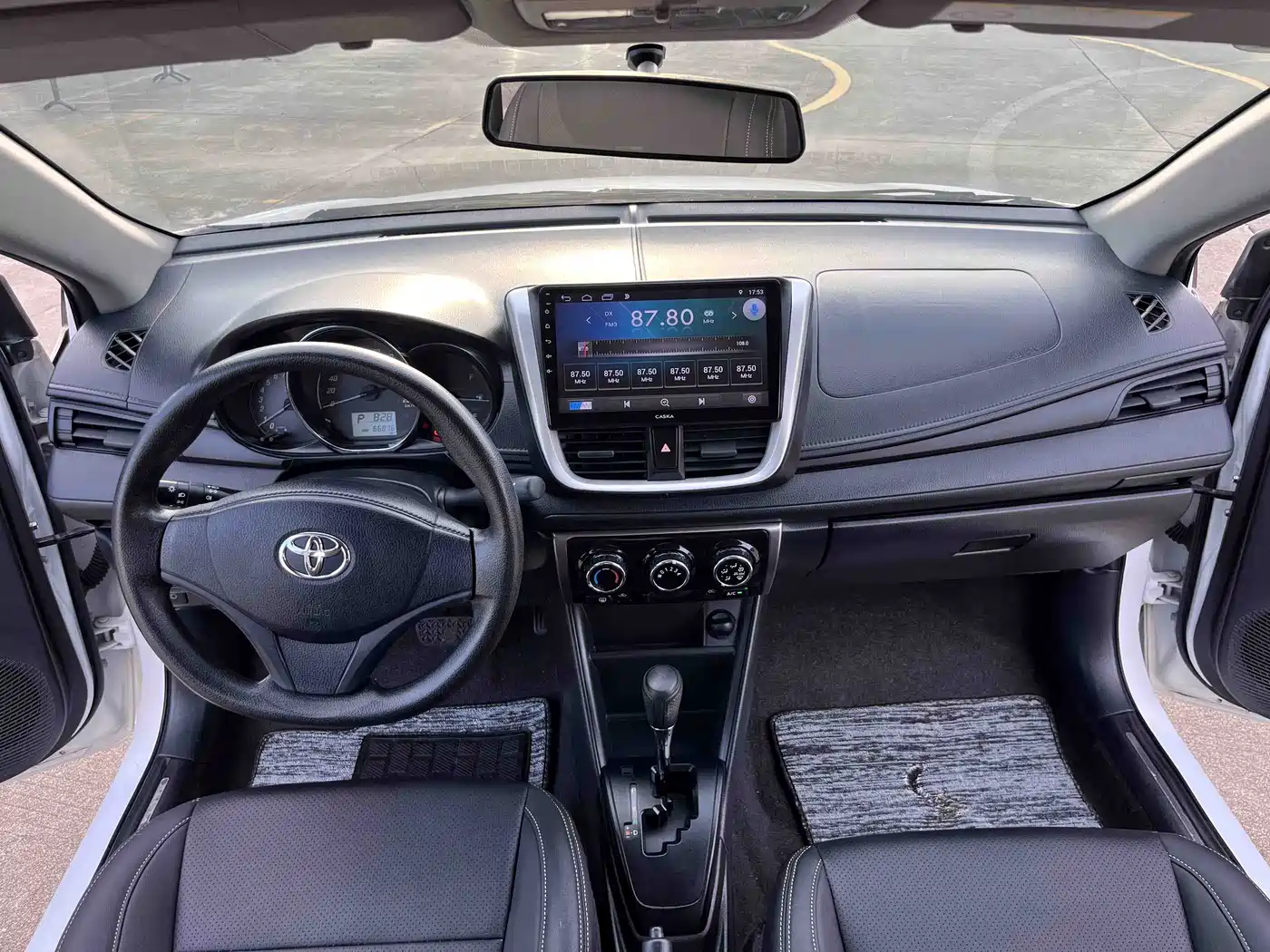 Toyota YARiS L Zhi Xiang 2020 1.5L CVT Leading Edition фото 12