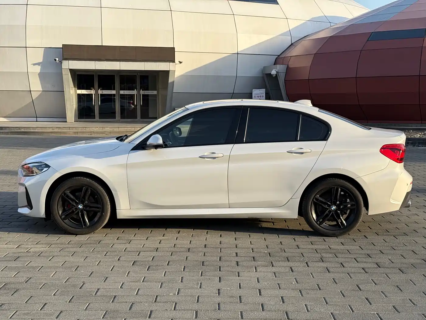 BMW 1 Series 2020 Model 120i M Sport Package фото 7