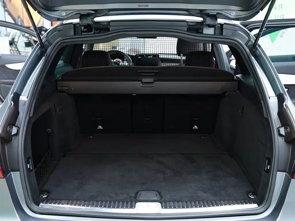 Mercedes-Benz C-Class AMG 2019 AMG C 43 4MATIC Estate Special Edition фото 44