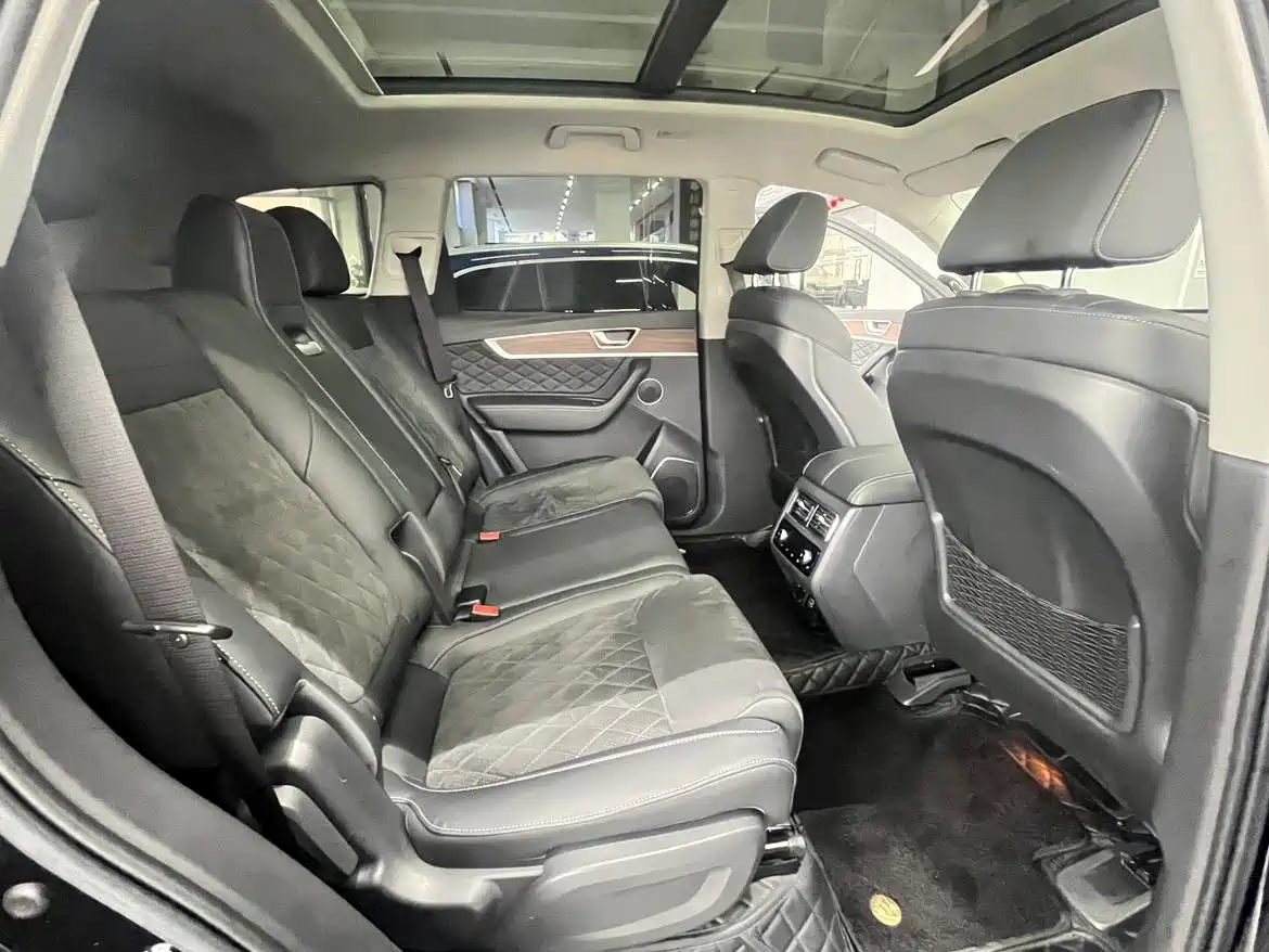 Hongqi HS7 2022 2.0T DCT 2WD ZhiLian QiXiang Edition 5-seater фото 12