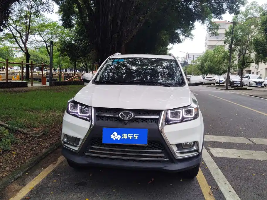 BAIC Huansu S3 2018 2016 S3L 1.5L Manual Premium
