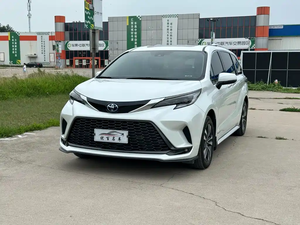 Toyota Granvia, 2024 год