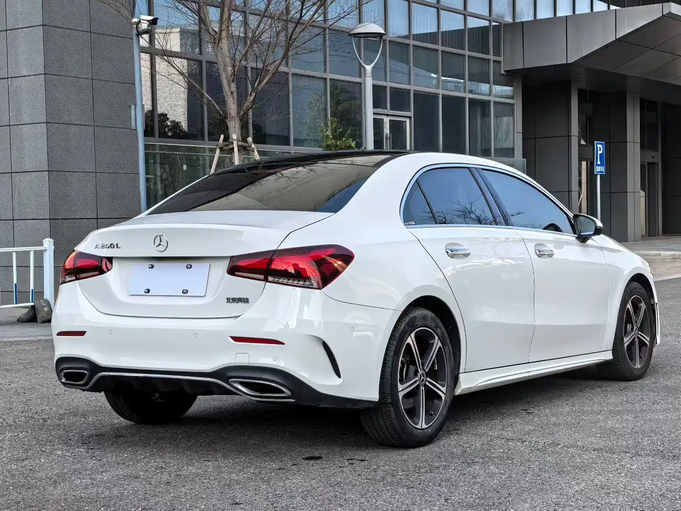 Mercedes-Benz A-Class 2022 A 200 L Sport Sedan Style фото 7