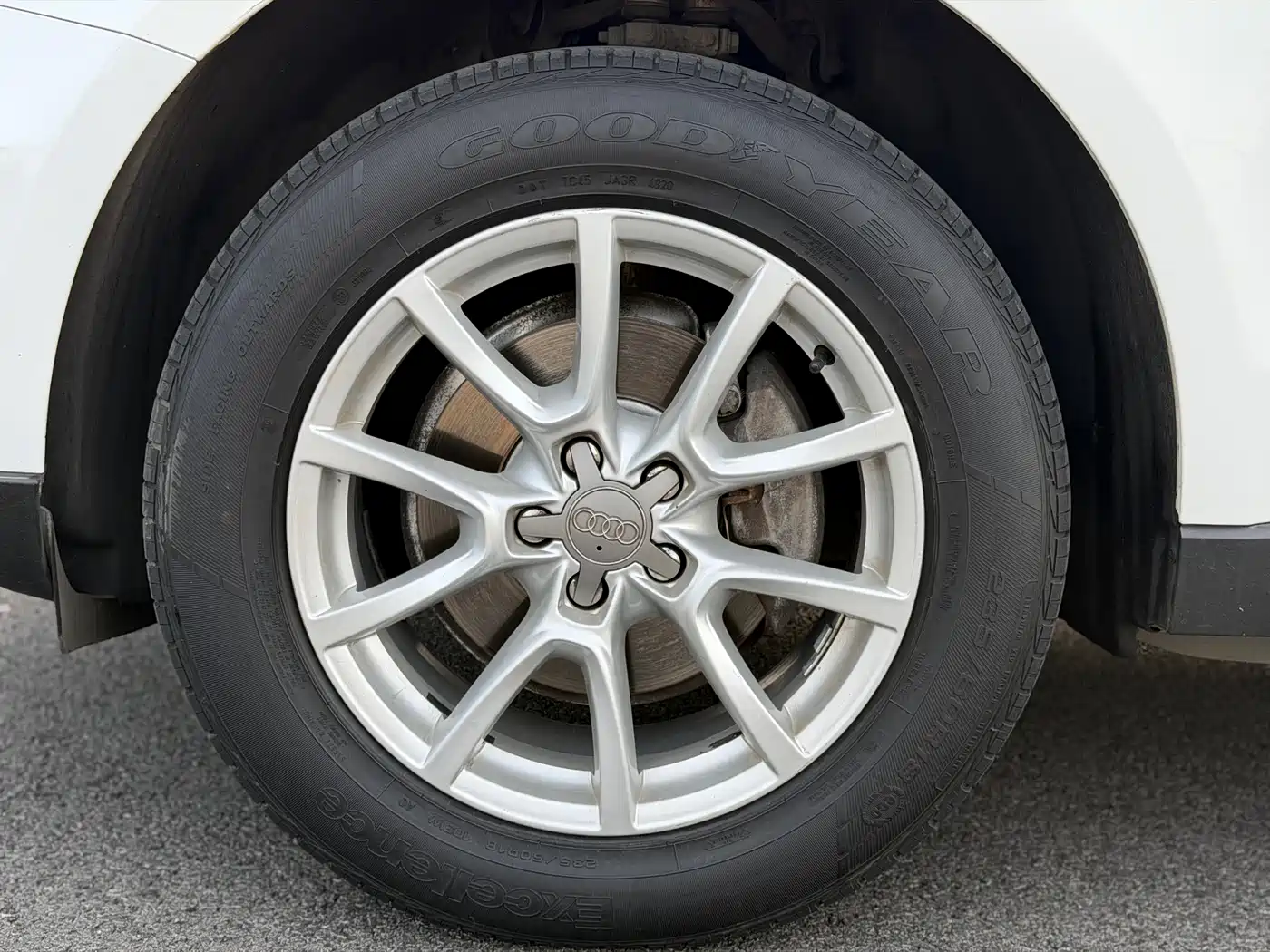 Audi Q5 2012 2.0TFSI Comfort фото 8