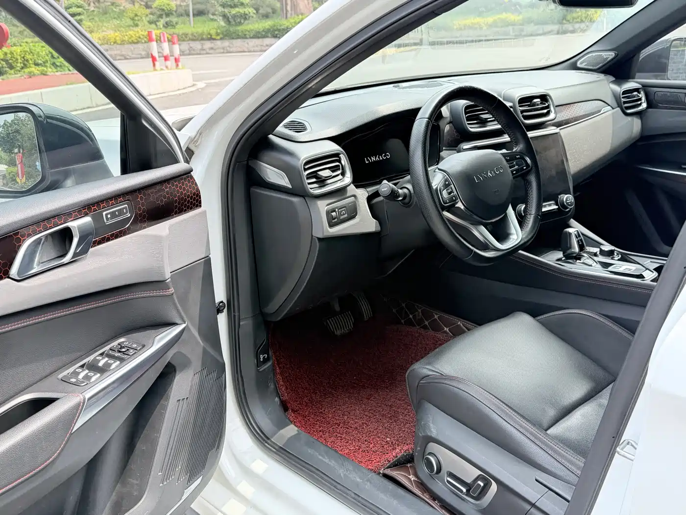 Lynk & Co 03 2019 2.0TD Auto Power Pro Version фото 4