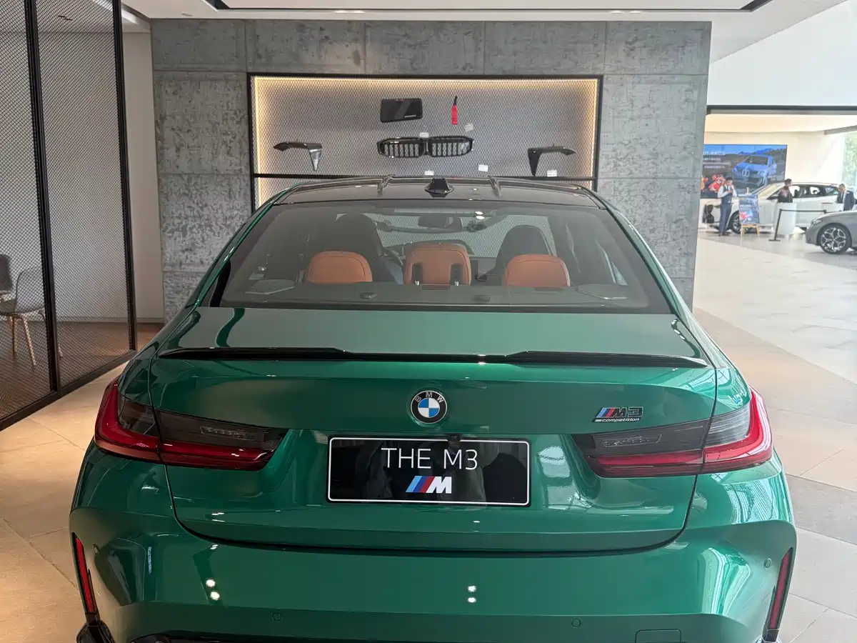 BMW M3 2024 M3 Sedan M xDrive Competition фото 8