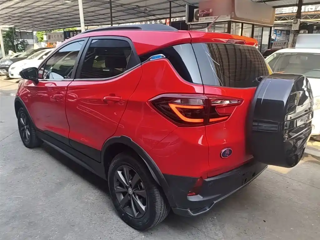 BYD Yuan New Energy 2019 EV360 Smart Connect Premium Edition фото 5