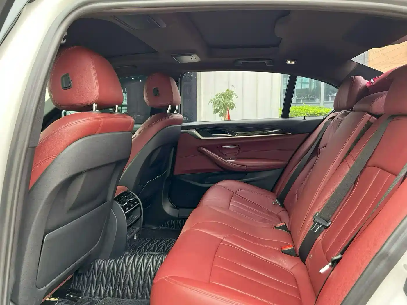 BMW 5 Series 2019 530Li Leading M Sport Package фото 5