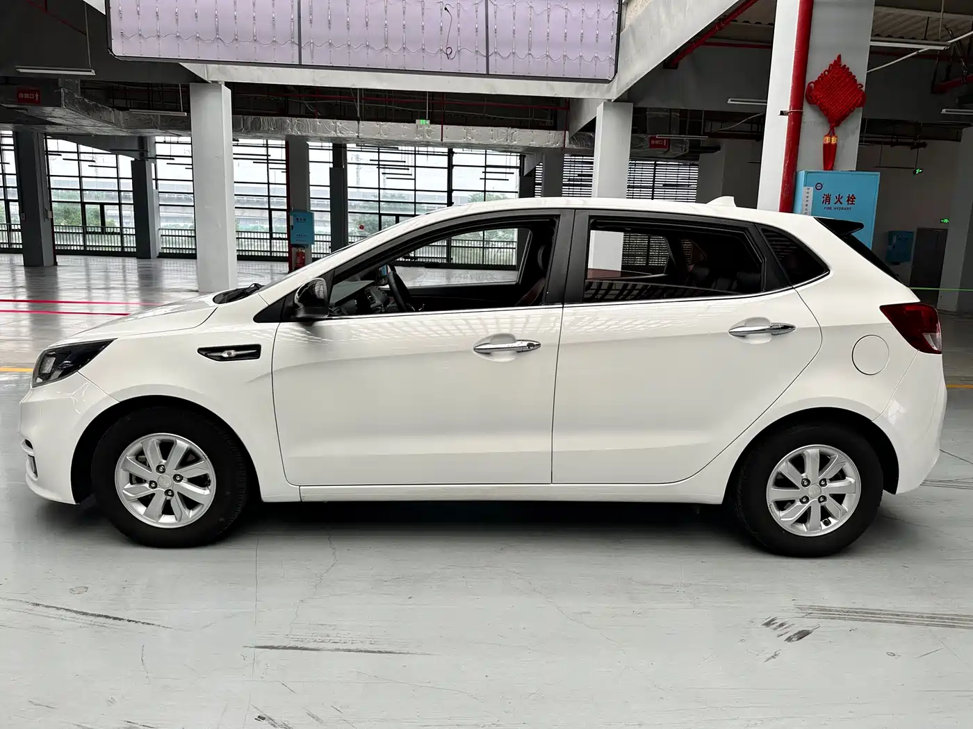 Kia K2 2015 Hatchback 1.4L AT GLS Cool Edition фото 4