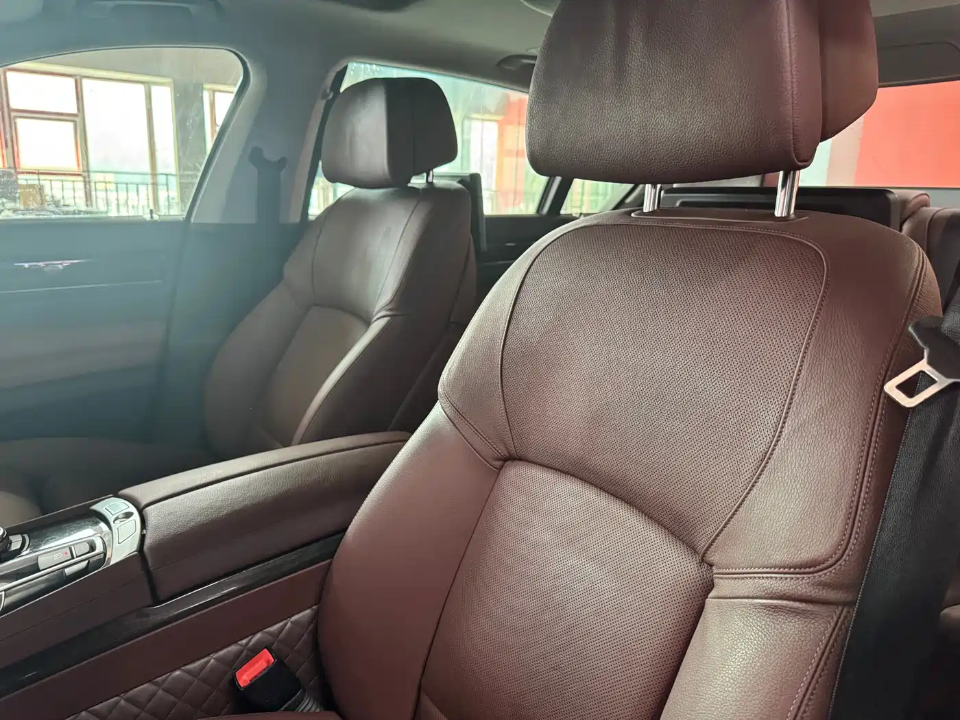 BMW 7 Series 2013 Model 740Li Leading фото 10
