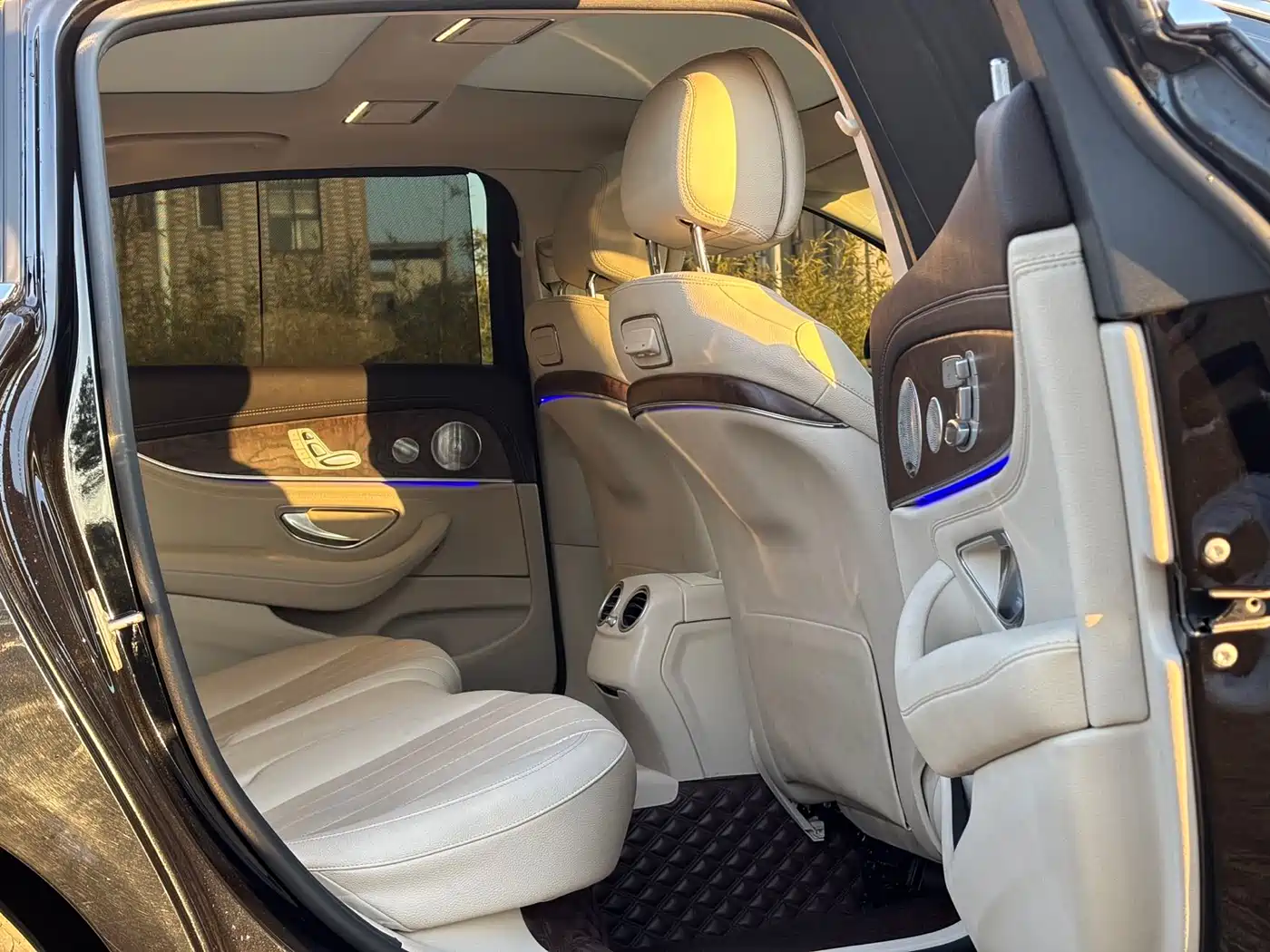 Mercedes-Benz E-Class 2019 Facelift E 300 L Luxury фото 6