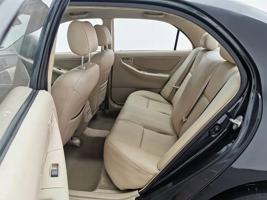 Toyota Corolla 2013 1.6L Manual Value Edition фото 15