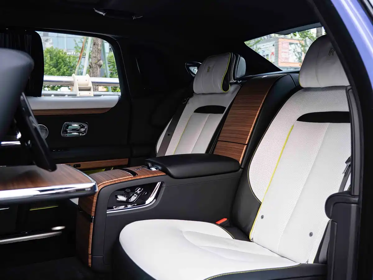 ROLLS-ROYCE GUST