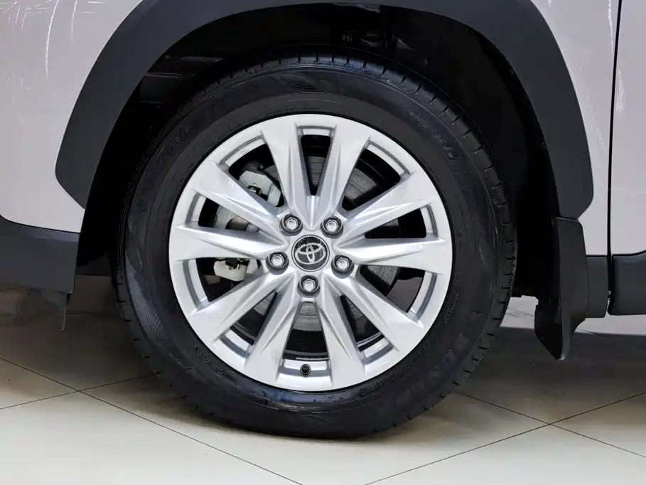 Toyota Corolla Cross 2025 2024 Model 2.0L Pioneer Edition