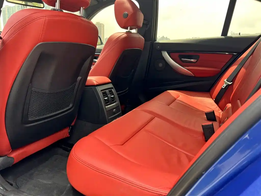 BMW 3 Series 2016 328i M Sport фото 6