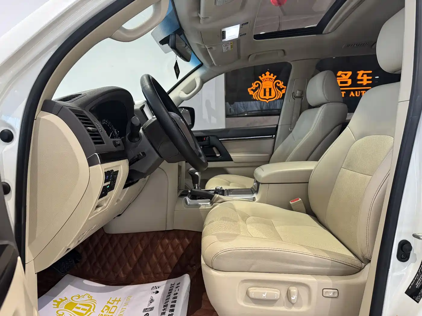 Toyota Land Cruiser (Import) фото 6