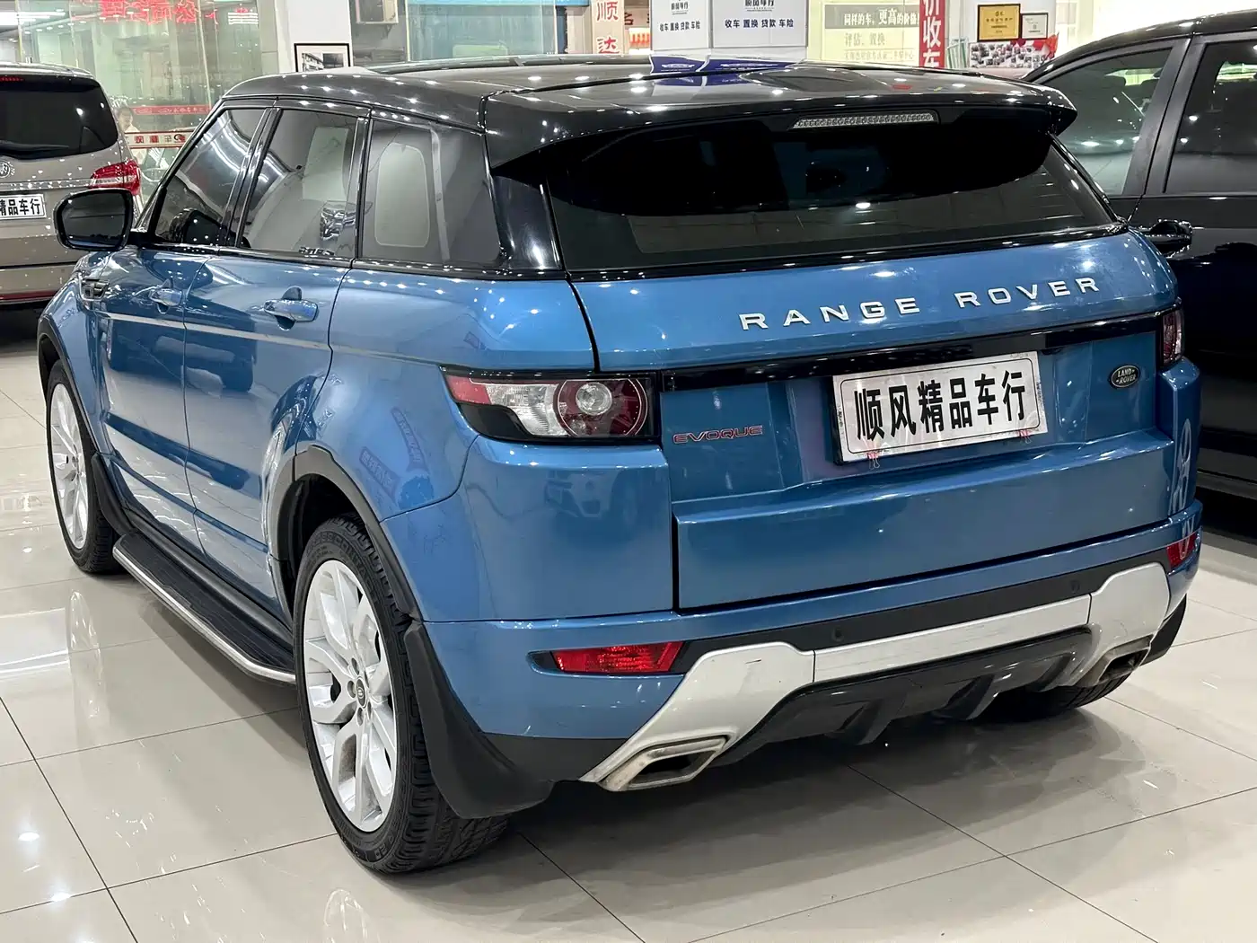Land Rover Range Rover Evoque (Import) 2014 2.0T 5-door Brilliance Sport фото 34