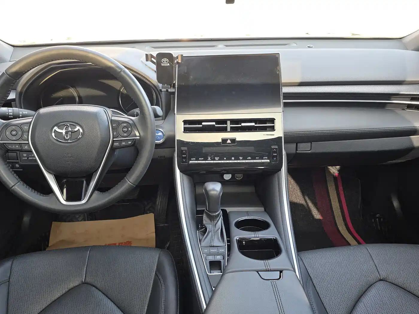 TOYOTA ASIAN DRAGON