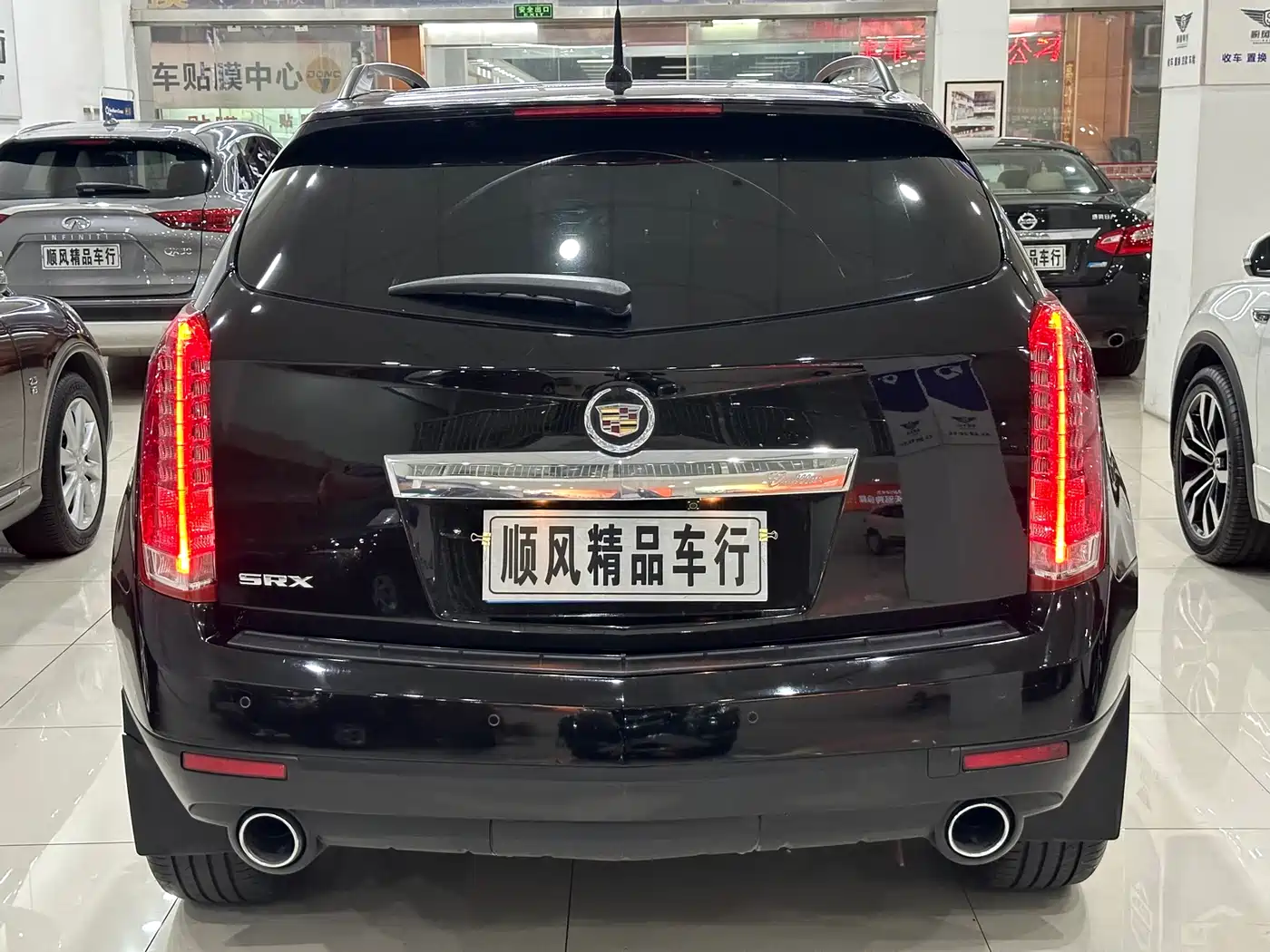 Cadillac SRX 2014 3.0L Comfort Model фото 3