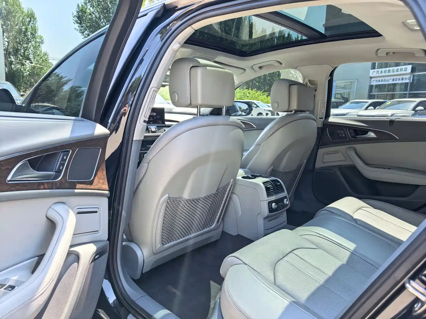 Audi A6L 2014 50 TFSI quattro Luxury фото 6