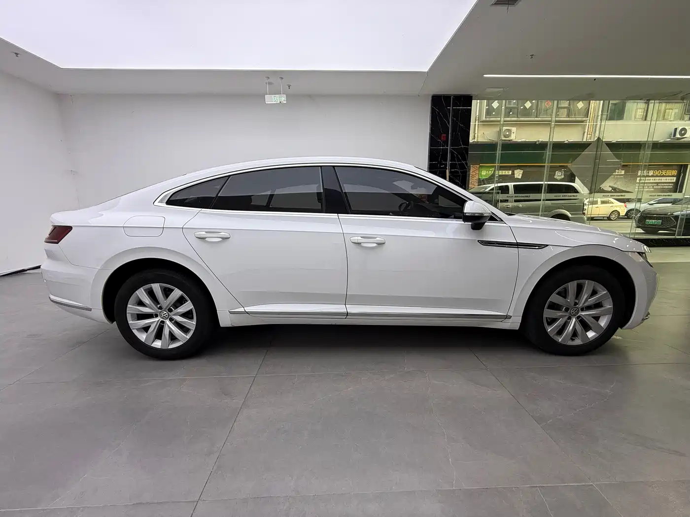 Volkswagen FAW-Volkswagen CC 2020 330TSI Elegance Version China VI фото 6