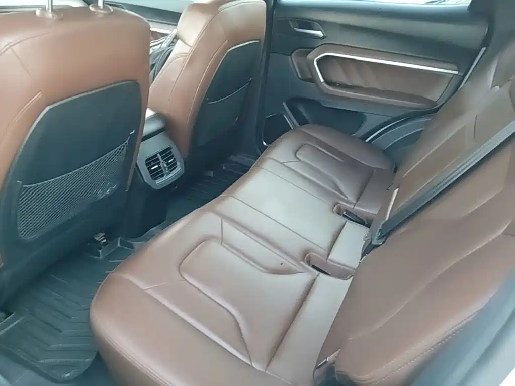 Photo 17 - Haval H6