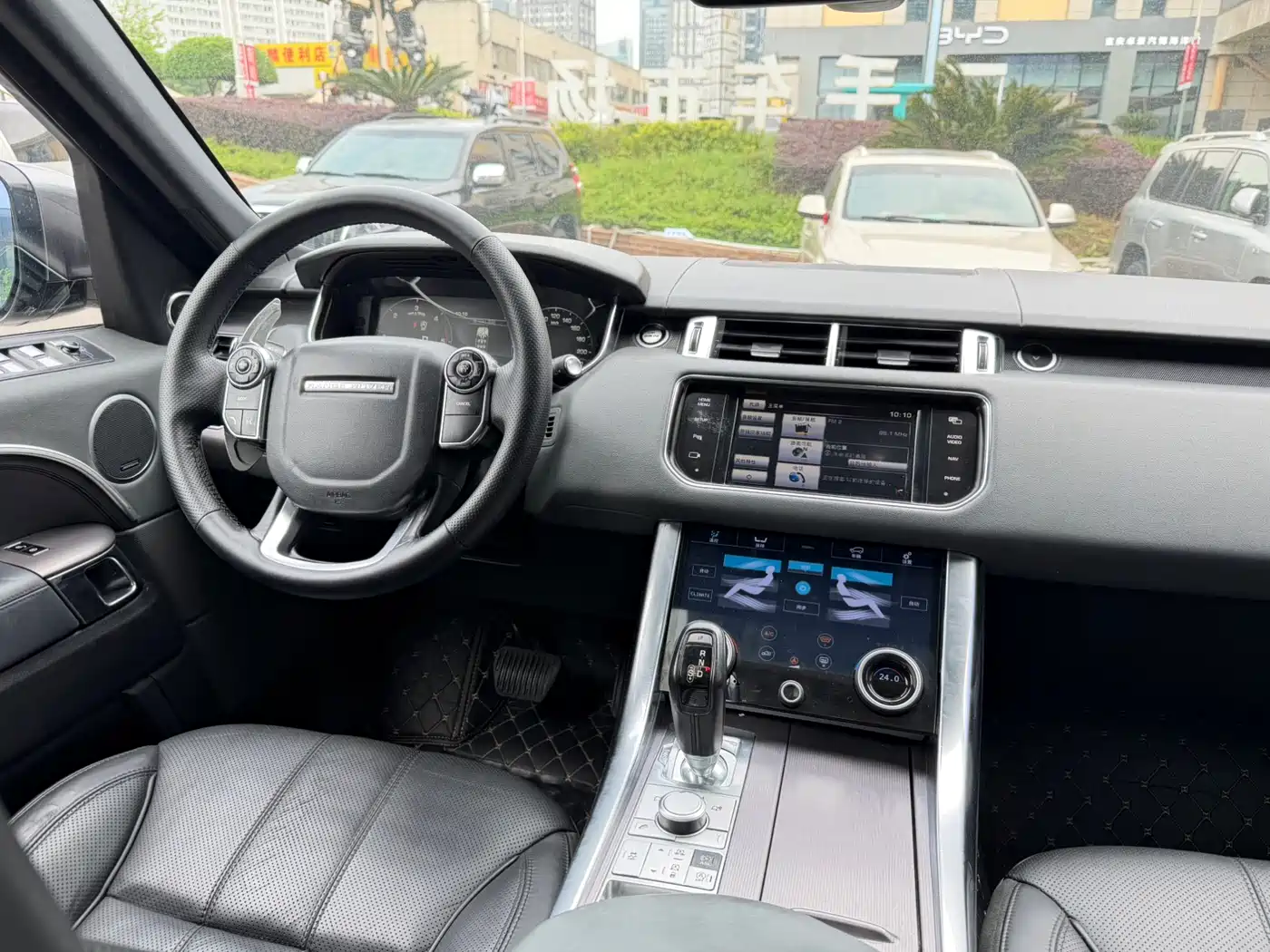 Land Rover Range Rover Sport 2015 3.0 SDV6 HSE фото 10