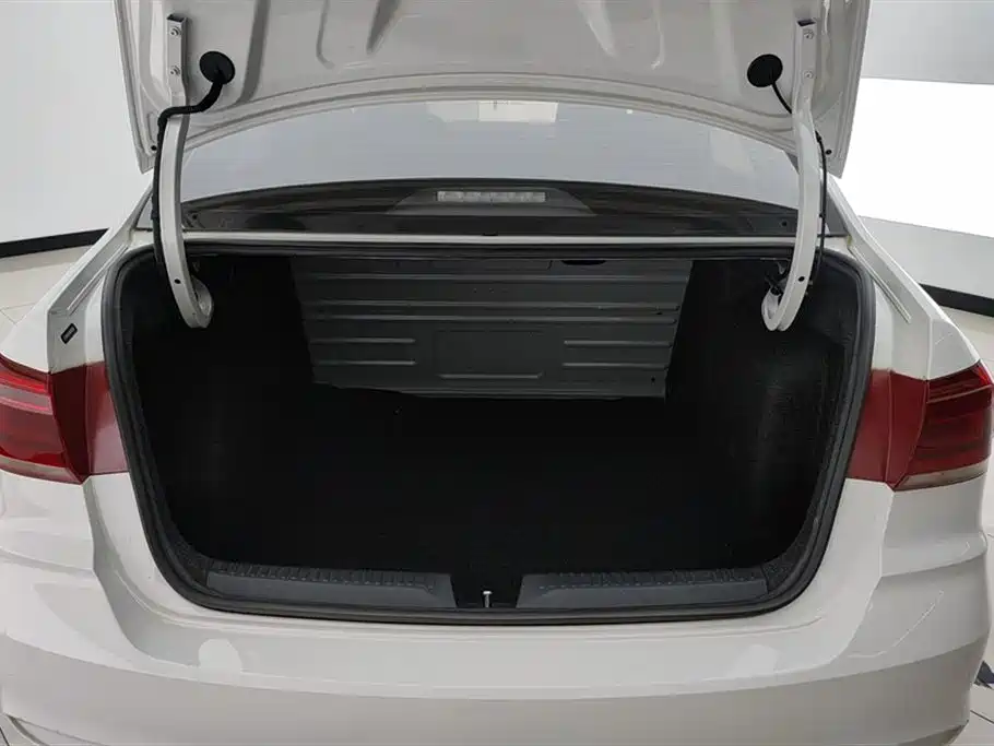 Volkswagen Santana 2021 1.5L Automatic Trend Edition фото 4