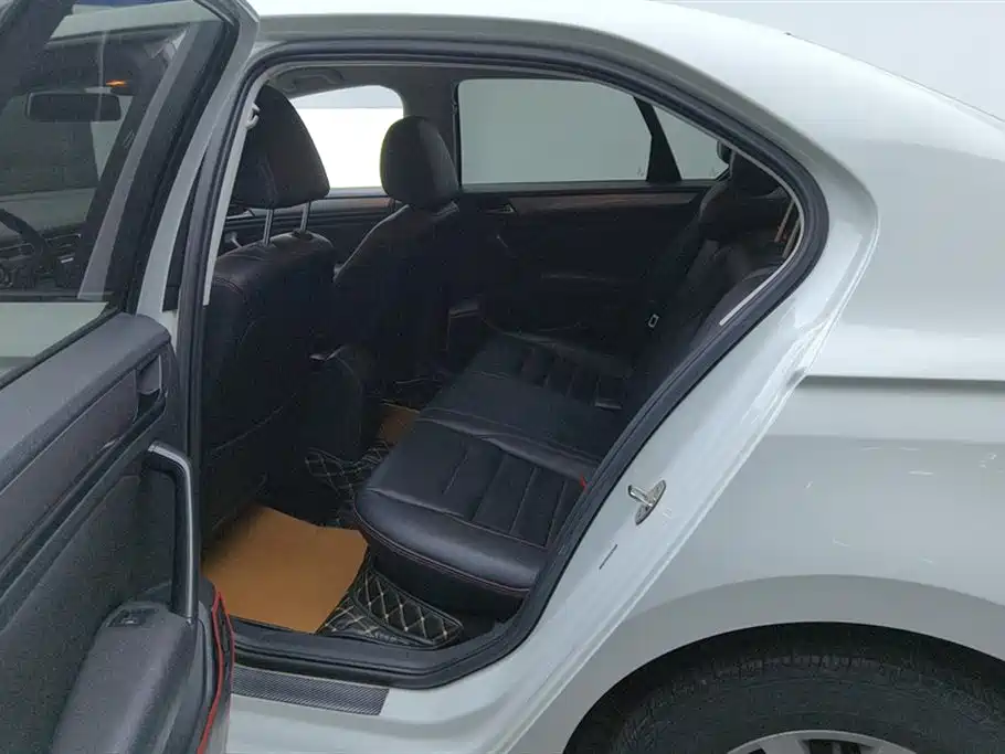Volkswagen Bora 2018 1.5L Automatic Fashion фото 11