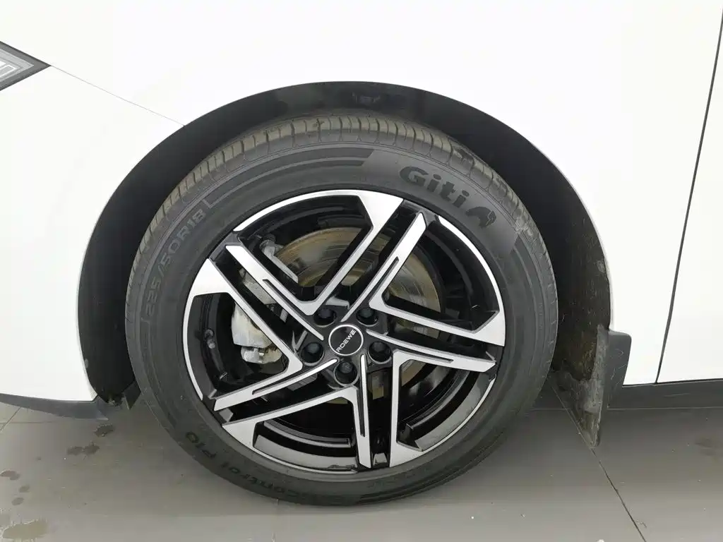 Roewe D7 2023 2023 DMH 125km Excellence Edition