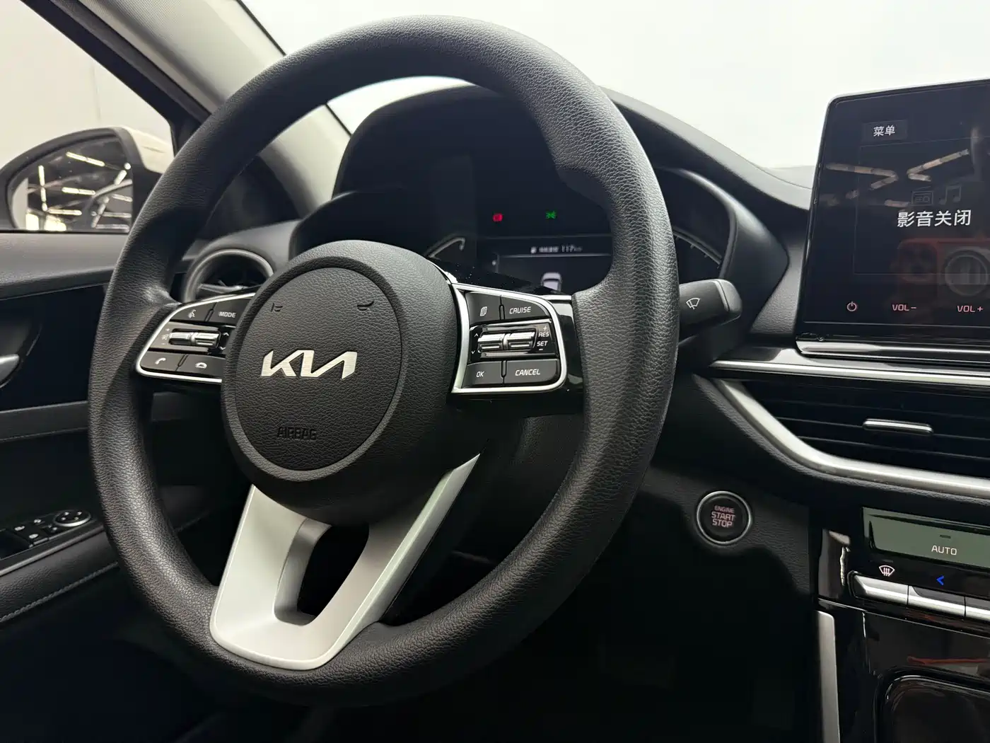 Kia K3 2021 1.5L CVT Fashion Edition фото 12