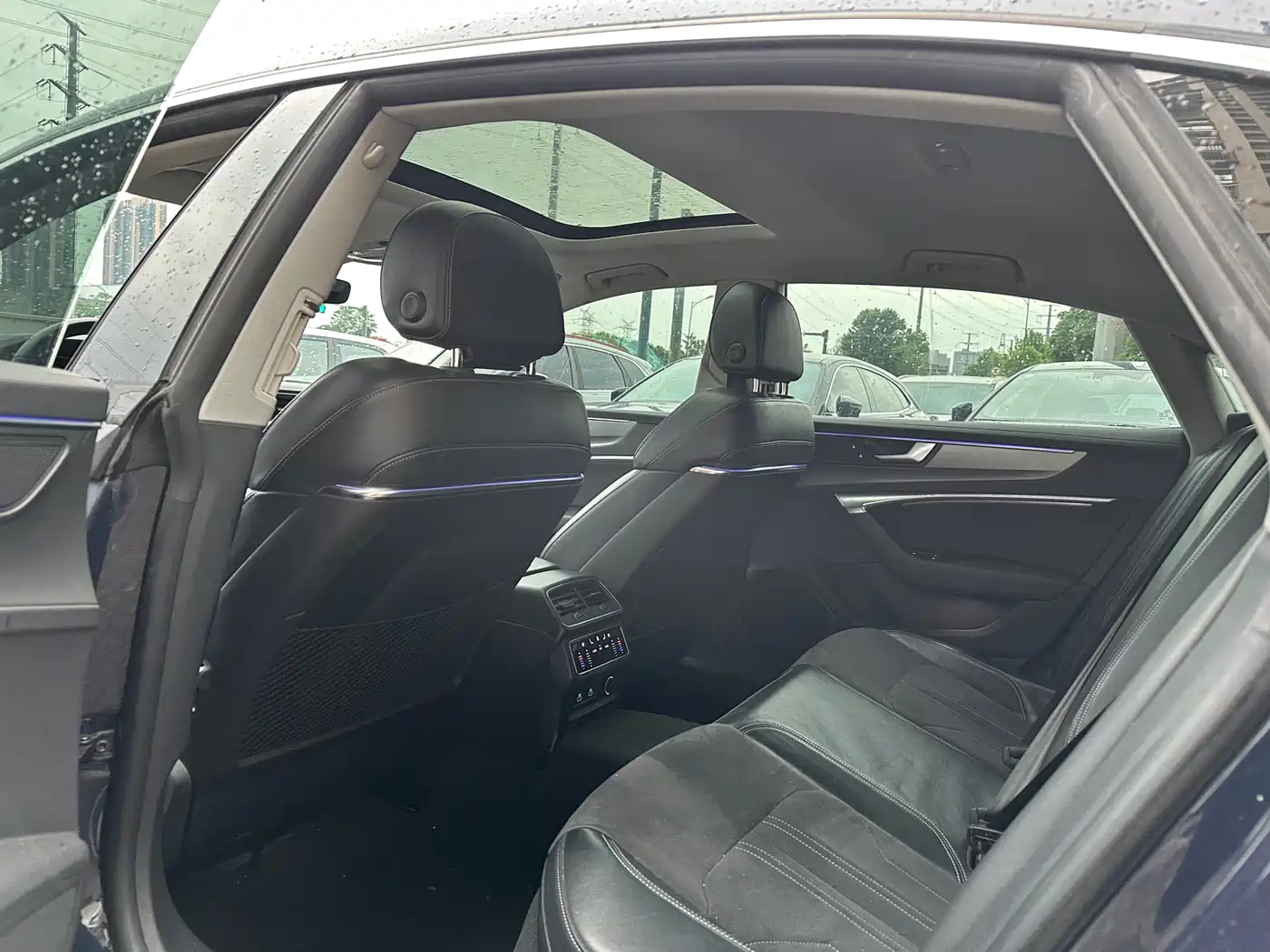 Audi A7L 2024 45TFSI S-line Dream Edition Crystal Package фото 9