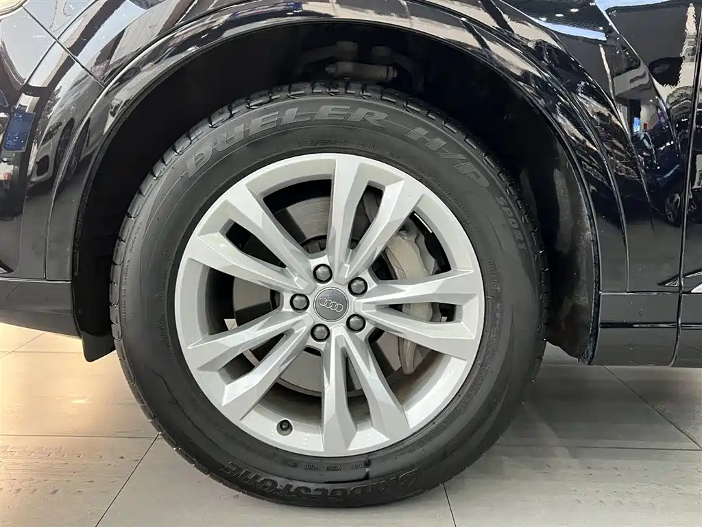 Audi Q7 2018 40 TFSI Comfort фото 11