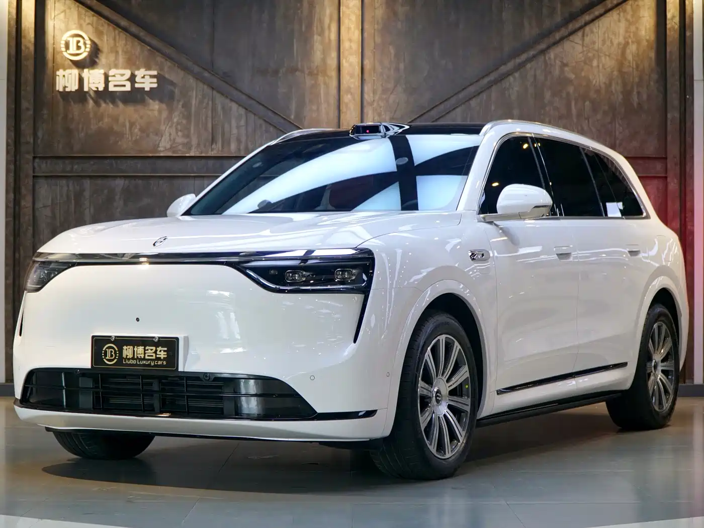 AITO Wenjie AITO M8 2025 Range Extender Max+ Edition 53.4kWh 5-seater