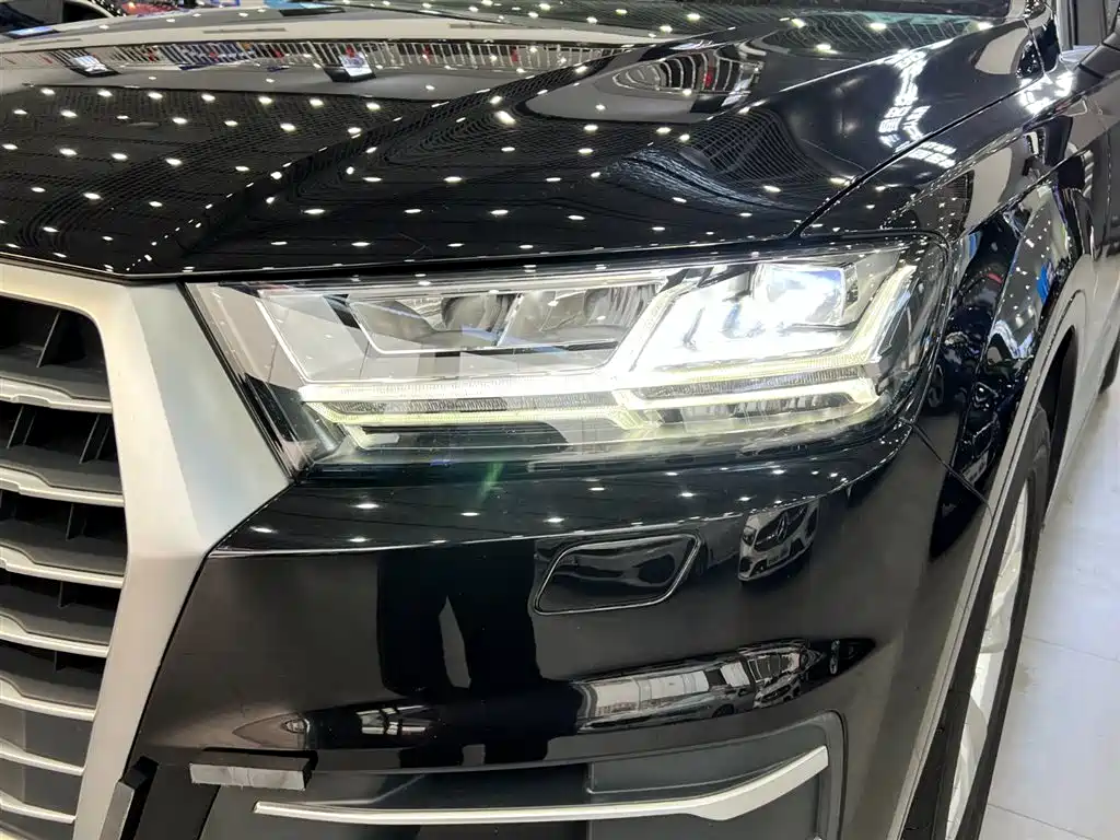 Audi Q7 2018 40 TFSI Comfort фото 16