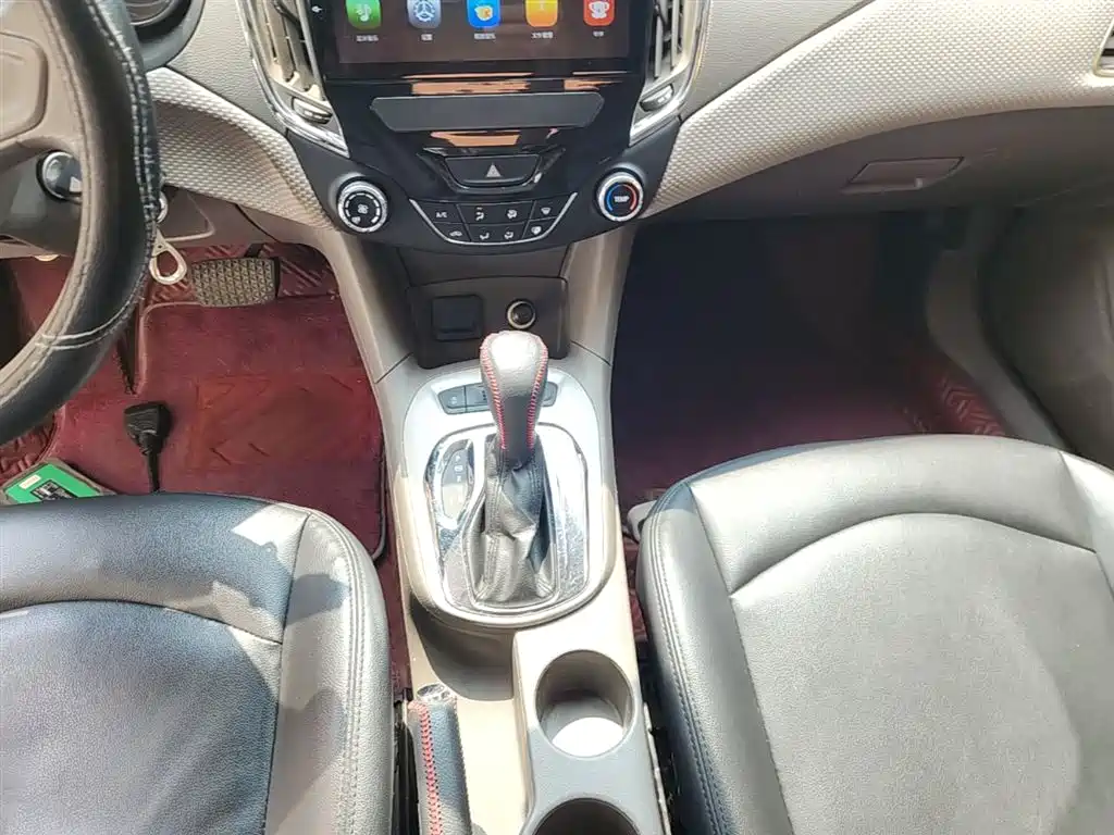 Chevrolet Cruze 2016 1.5L Automatic Fashion Sunroof Edition фото 14