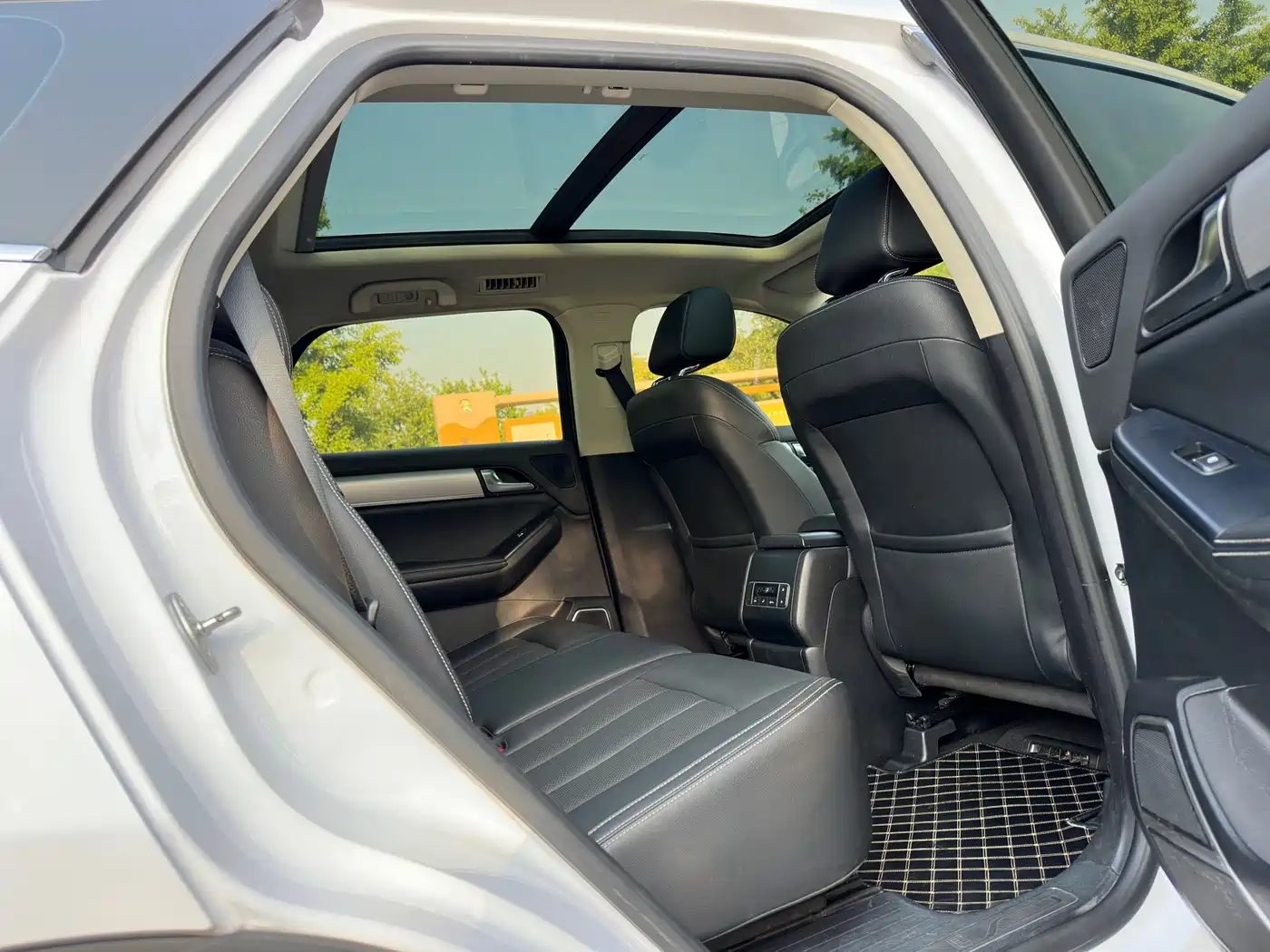 BYD Tang 2019 2.0T Automatic Smart Connect Noble 7-seater China VI фото 17