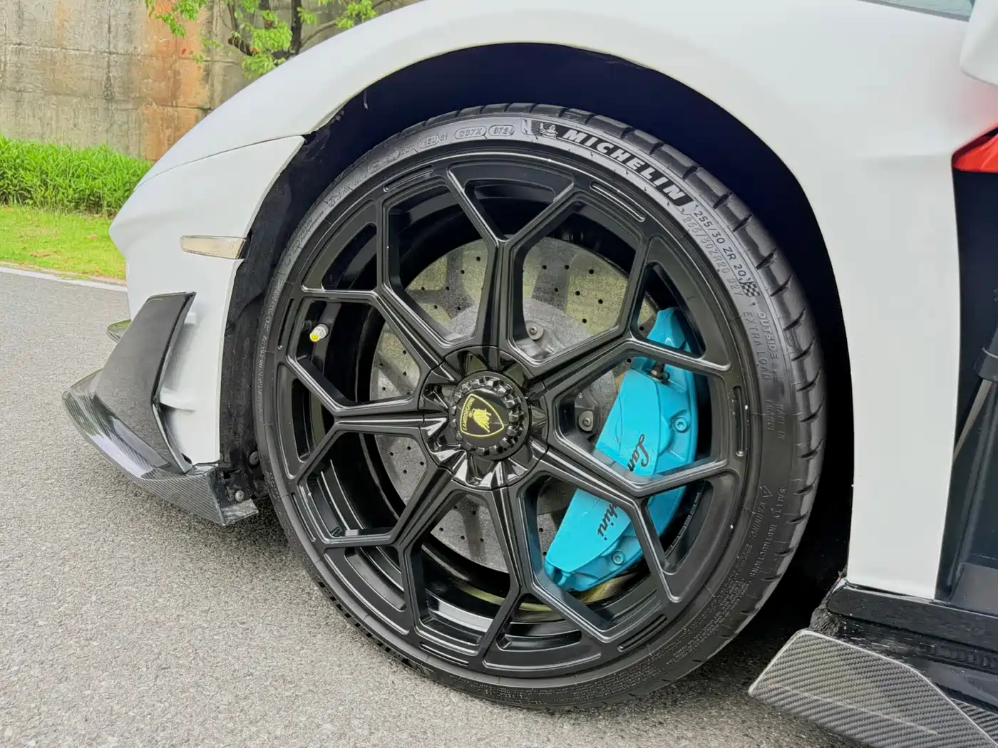 Lamborghini Aventador 2012 2011 LP 700-4