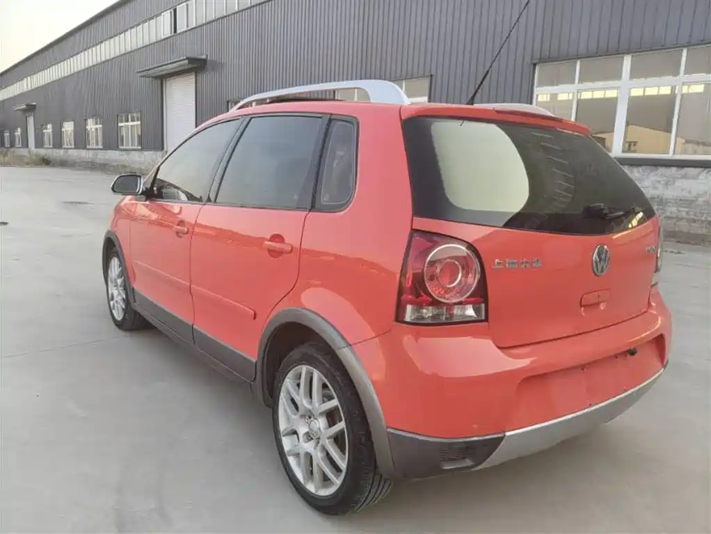 Volkswagen Polo 2007 1.6L Cross Polo AT фото 7