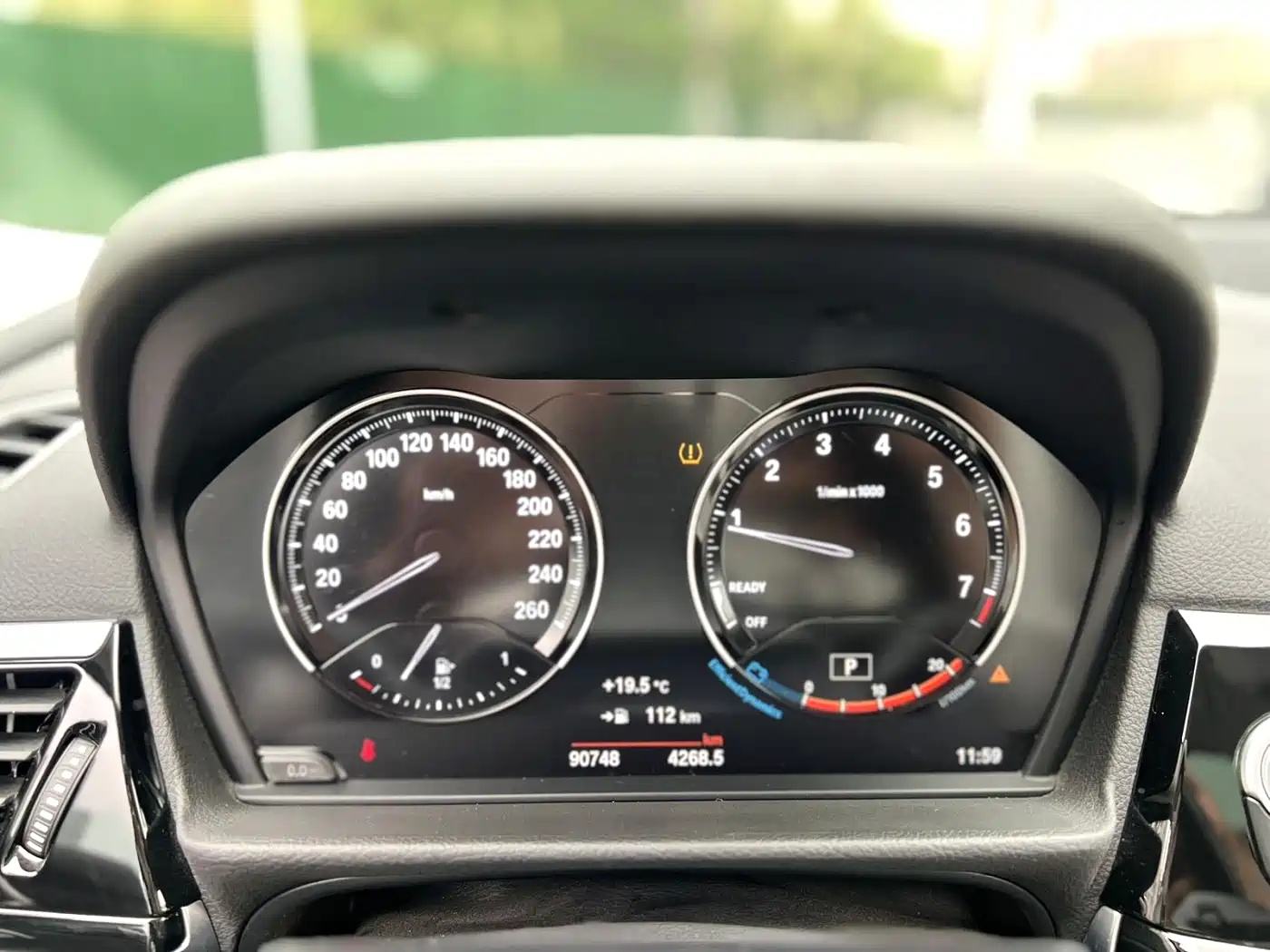 BMW 1 Series 2021 120i M Sport Shadow Edition фото 11