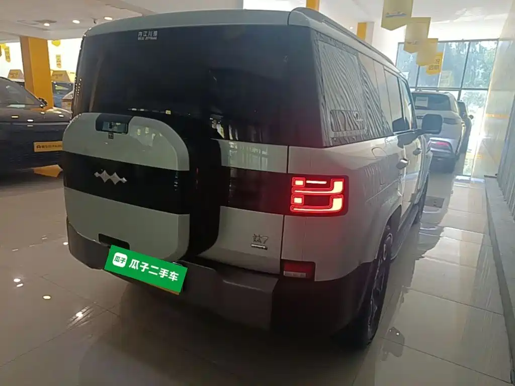 Fang Cheng Bao Titanium 7 2025 2025 200KM Front-Wheel Drive Max Edition