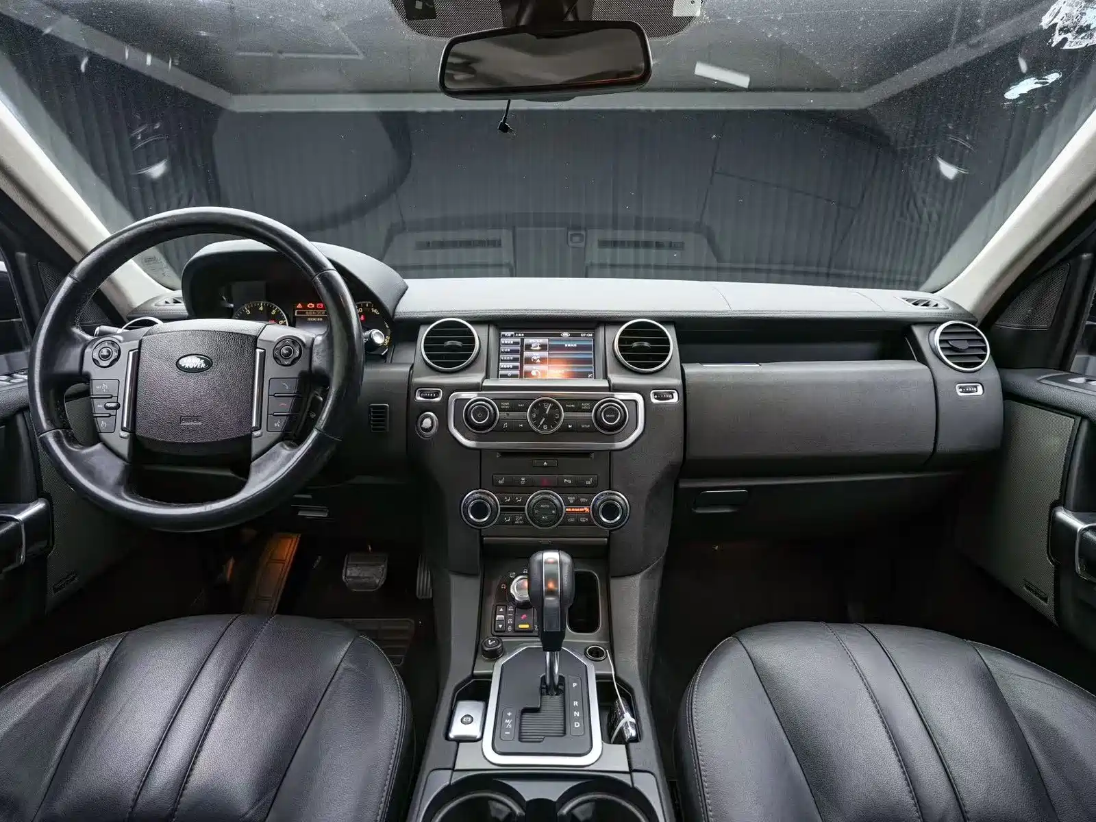 صورة 6 - Land Rover Discovery