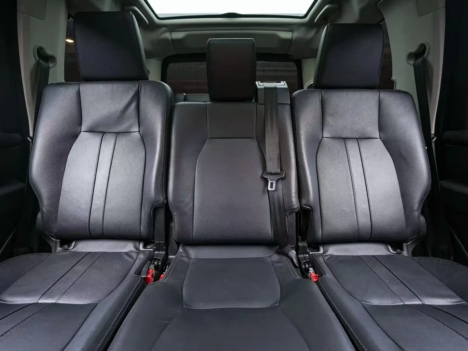 صورة 7 - Land Rover Discovery