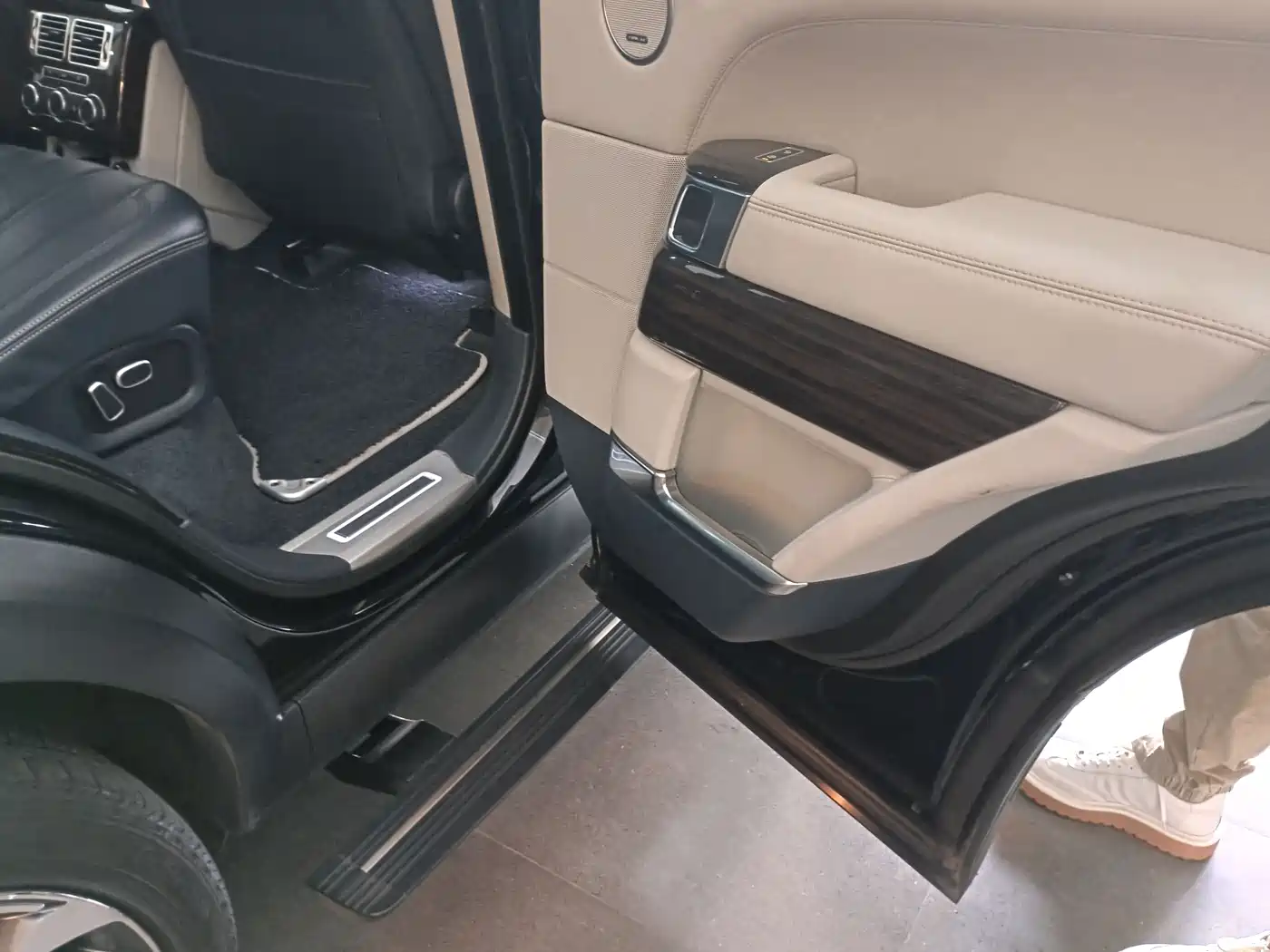 Land Rover Range Rover 2013 5.0 SC V8 Vogue SE фото 8