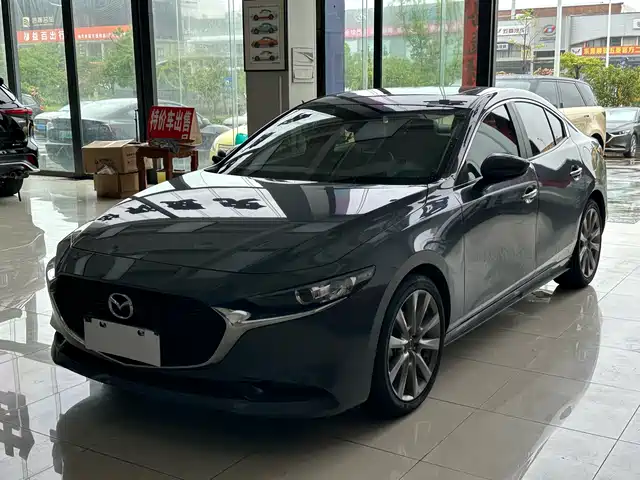 Mazda 3 Axela 2023