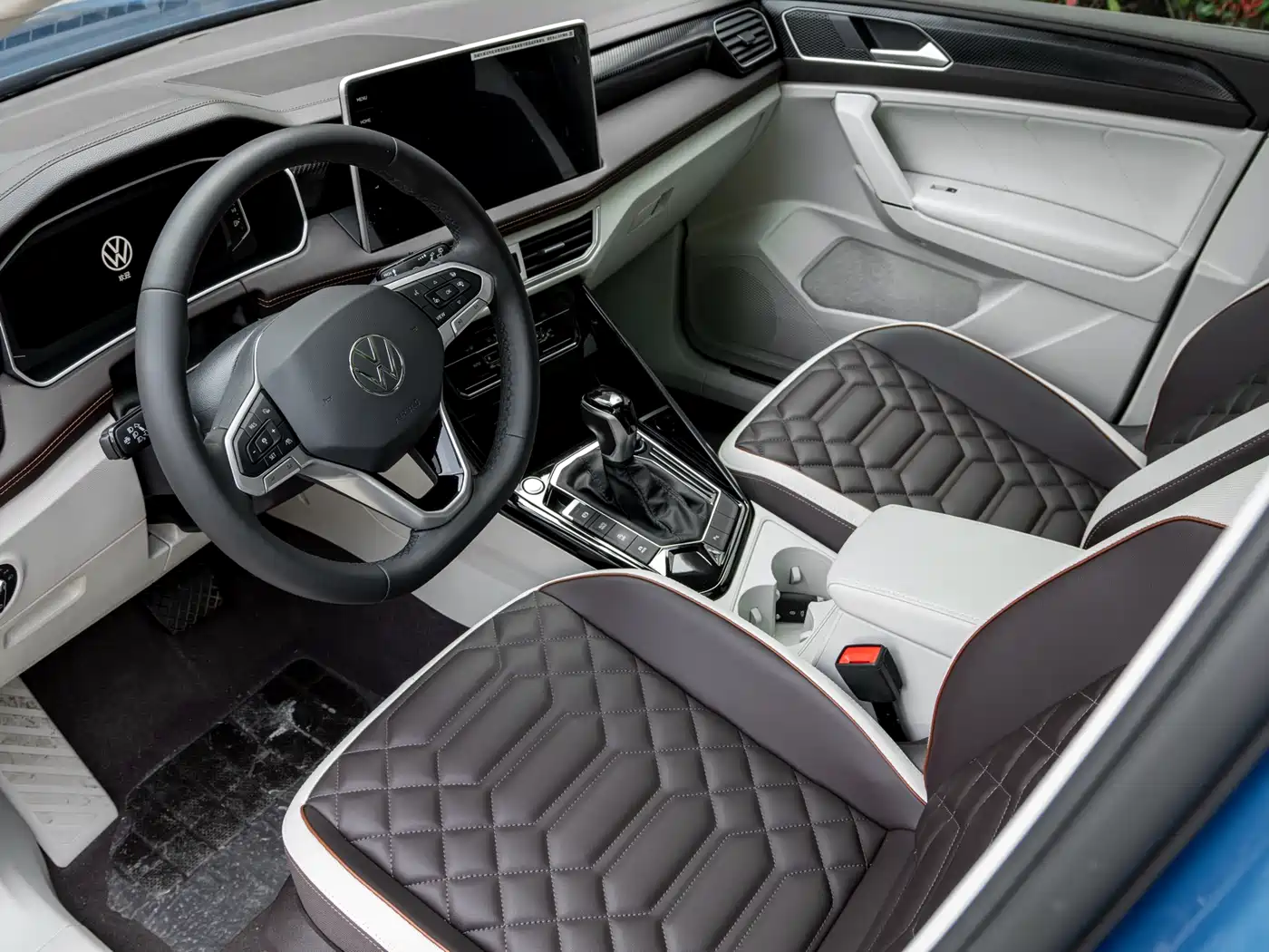 Volkswagen Tayron 2023 330TSI 2WD Luxury Plus Advanced Edition фото 14