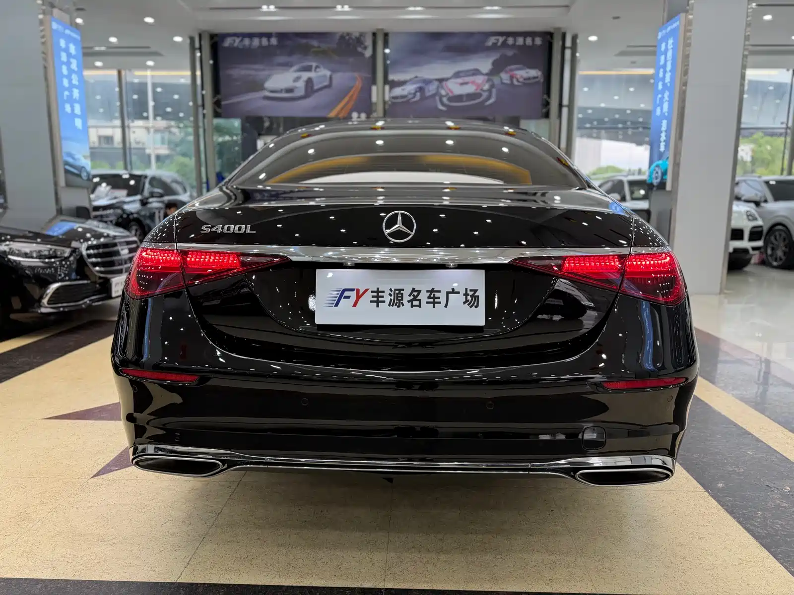 صورة 28 - Mercedes-Benz S-Class