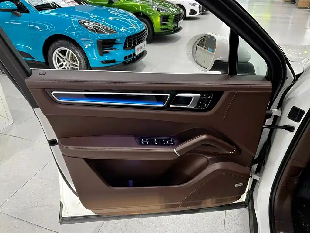 Porsche Cayenne 2019 Cayenne 3.0T фото 14